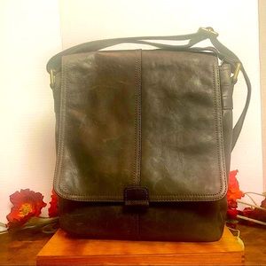 Fossil leather saddle crossbody bag
